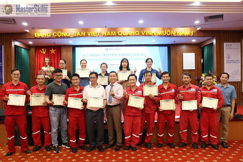 Truyền Thông Nội Bộ