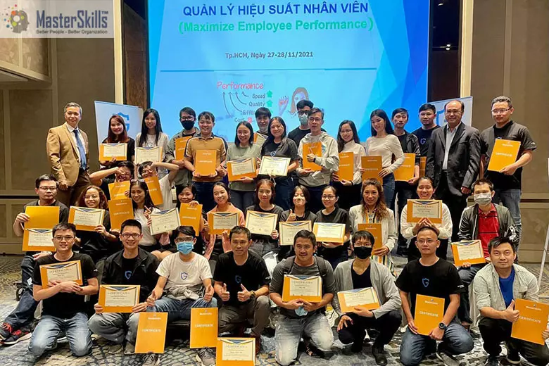 Quản Lý Hiệu Suất Nhân Viên