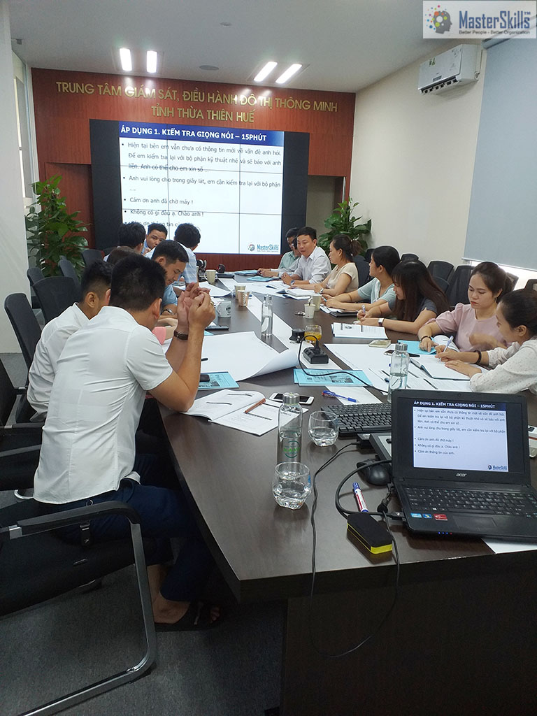 hình lớp học